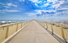 Awesome apartment in Viareggio with WiFi and 2 Bedrooms